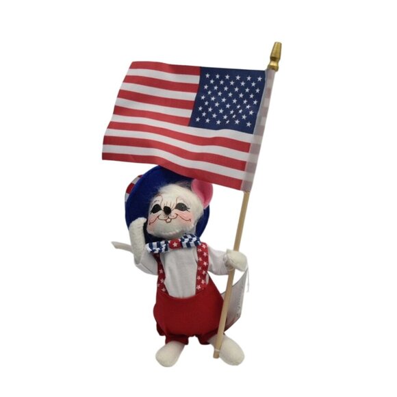 Annalee Patriotic Mouse Figurine Holding American Flag Uncle Sam Design 7 Inches - Picture 1 of 6